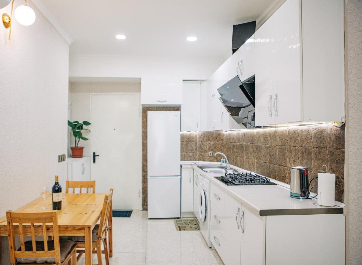 Apartament444 Tbilisi Eksteriør bilde
